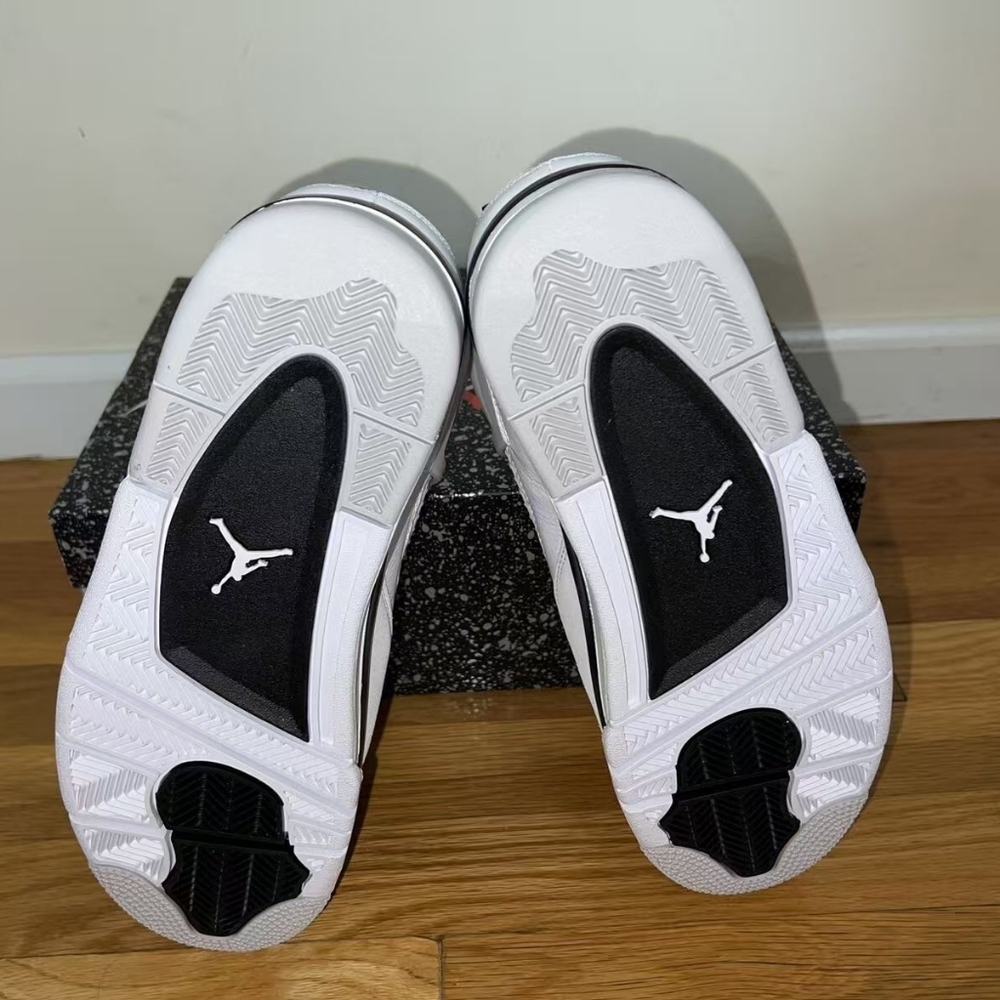 New - Air Jordan 4 Retro Military Black - Picture 5 of 5